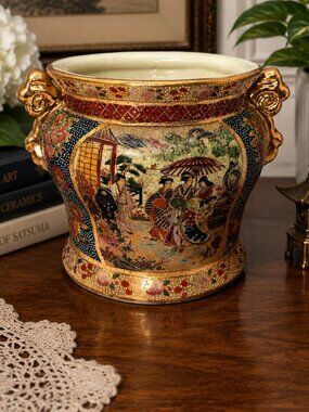 Vintage Royal Satsuma Moriage Cachepot Planter Jardiniere Lion Handles